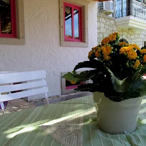 Aladam Oda ve Kahvaltı Alaçatı
